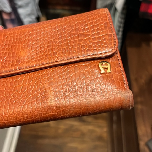 Etienne Aigner Vintage Leather Wallet - Picture 16 of 16